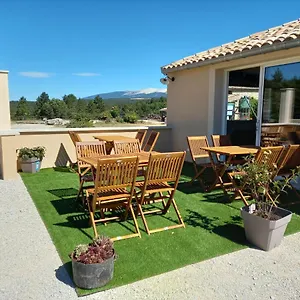 Maison d'hôtes A Ventoux Yourte, Monieux